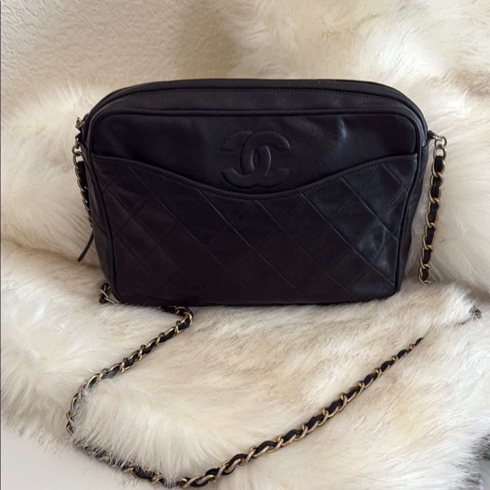 Chanel Black Shoulder Bag with Iconic Quilted Design